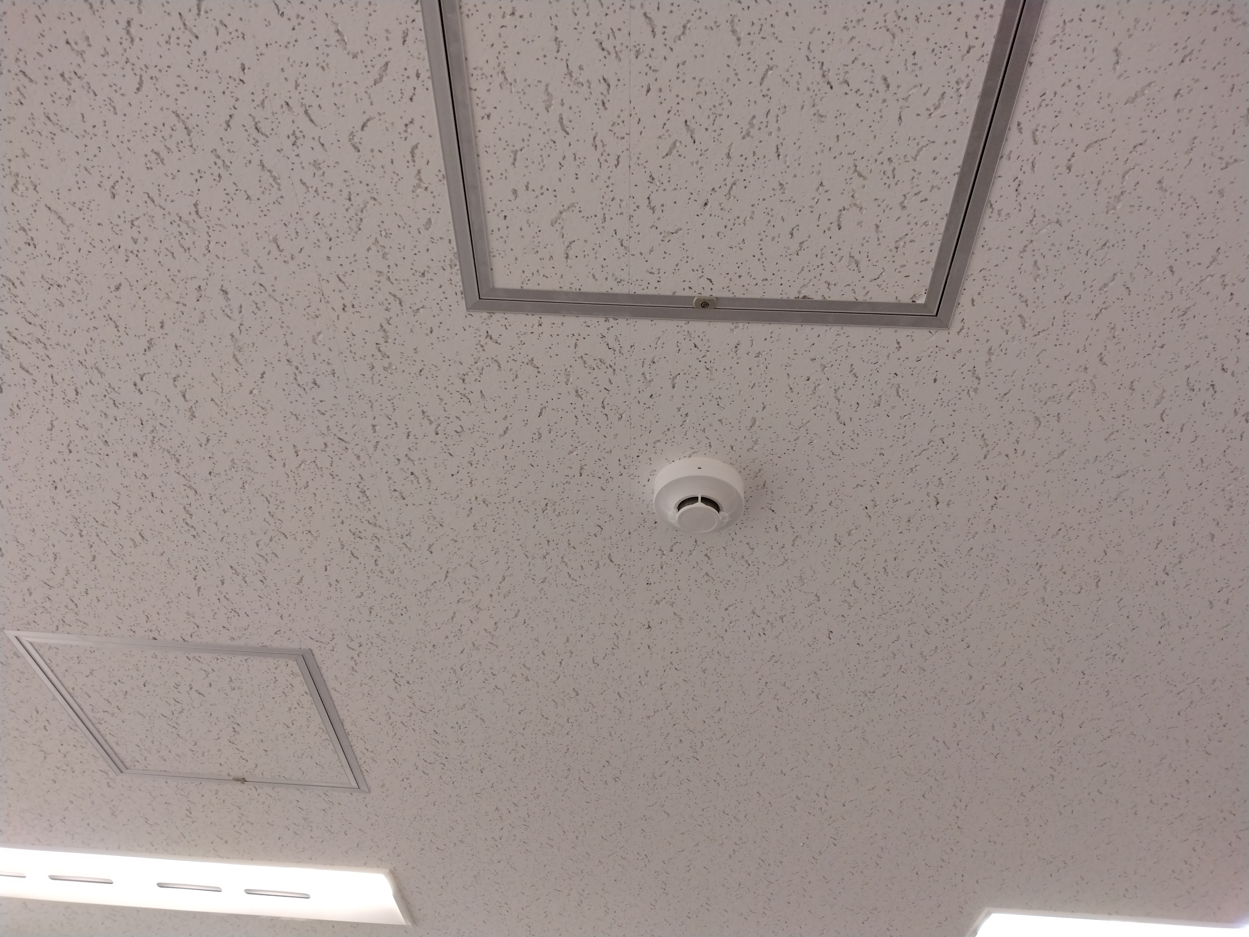 煙感知器の画像